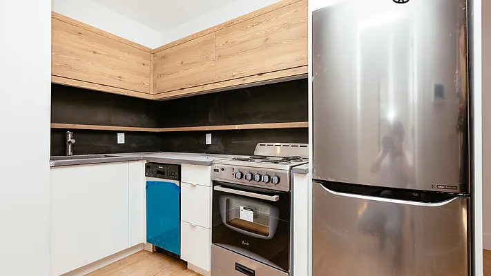 Rented by Nooklyn NYC LLC | media 36