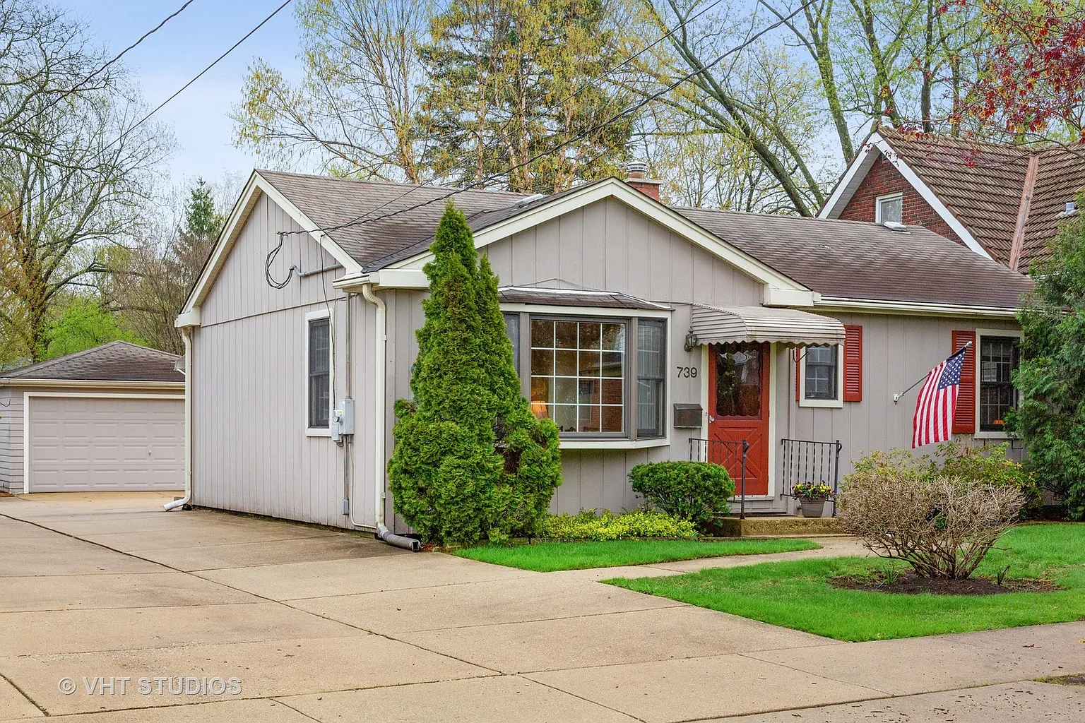 739 Kenilworth Ave photo 1