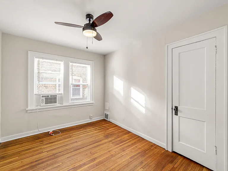 16209 Madison Ave #4 — Photo 10