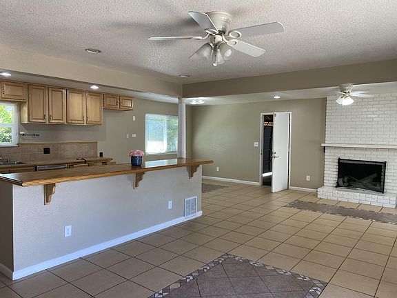 3rd image of 1336 Sharonwood Dr