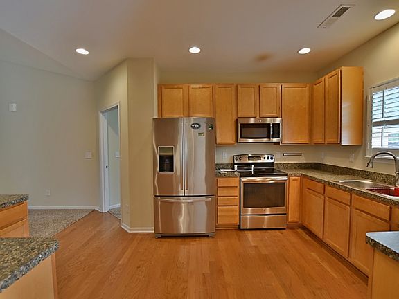 5th image of 1557 Glenbar Ct