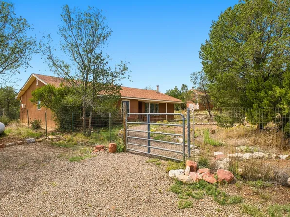 53 Bella Vista Rd, Edgewood, NM 87015
