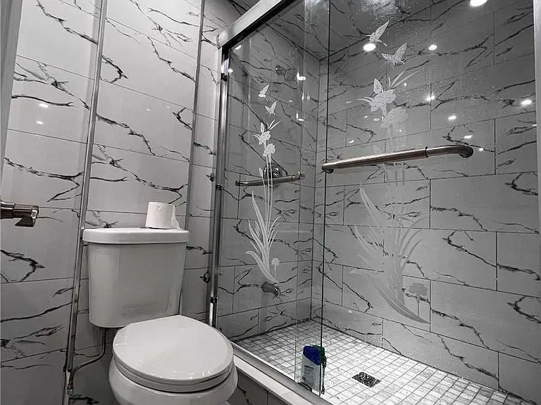 66 Southampton St #BASEMENT — Photo 4