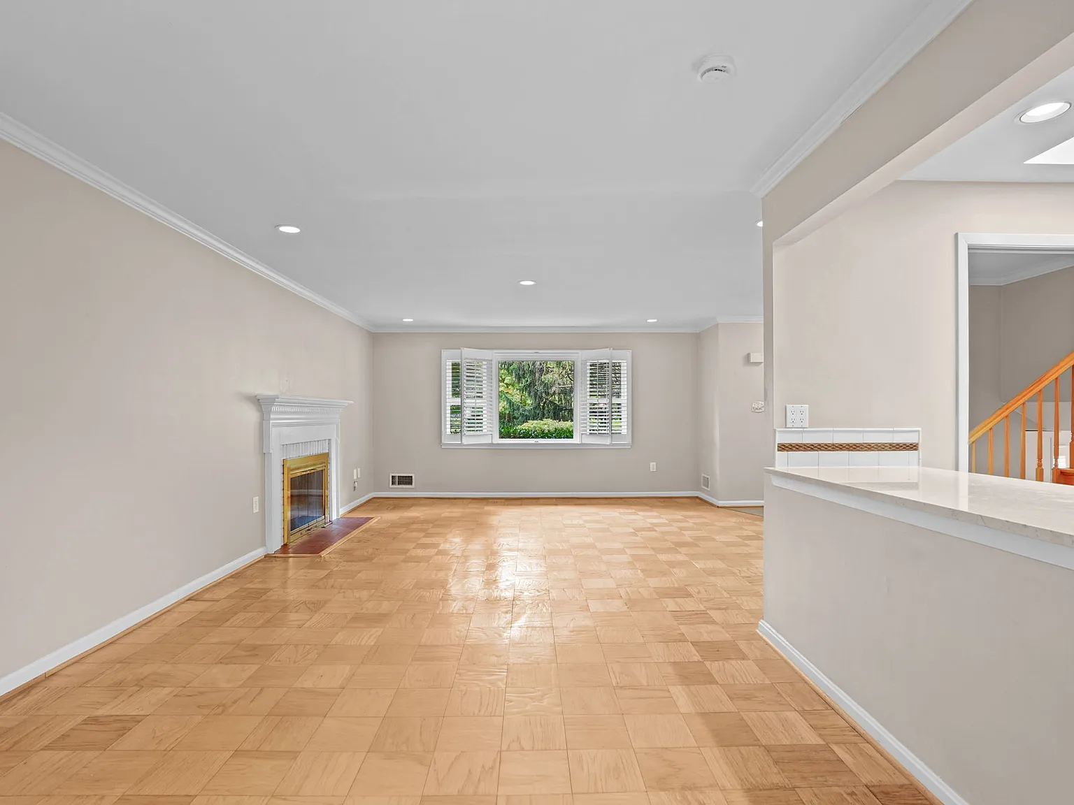 3 bed, 2100 sqft, $4,500 — Photo 4