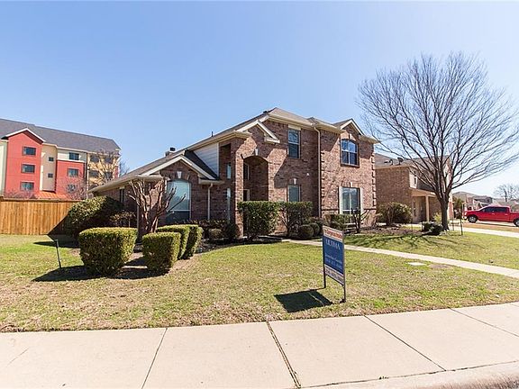 4th image of 914 Barrymore Ln