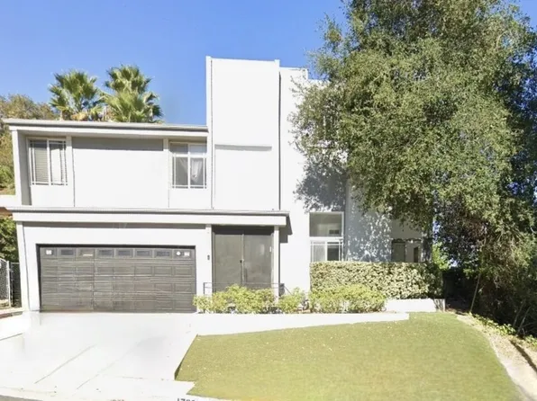 17033 Empanada Pl, Encino, CA 91436