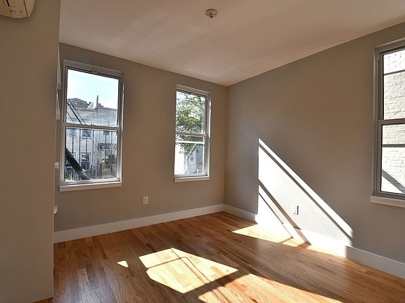 4th image of 1331 Findlay Ave #2B