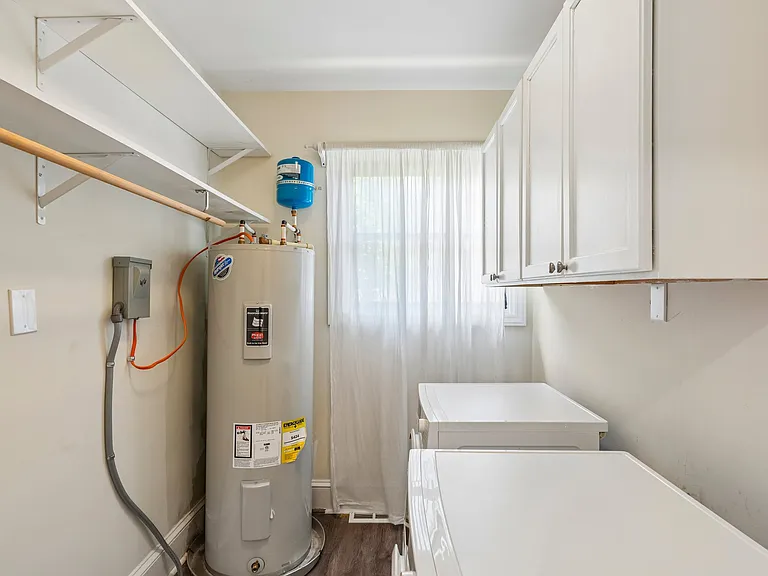 1031 Cutler Pl — Photo 35