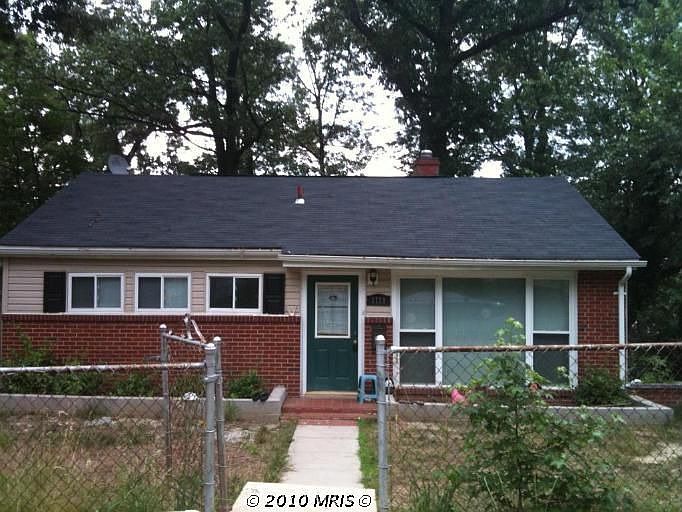 2nd image of 3729 Ingalls Ave