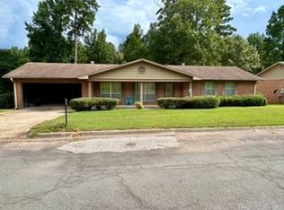 1345 Peppertree Ln, Camden, AR 71701