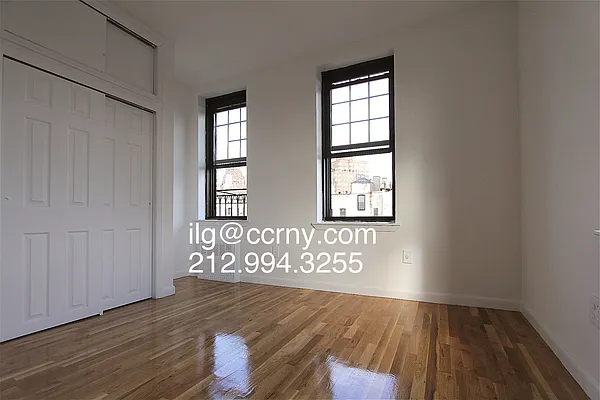 Rented by City Connections Realty | media 4