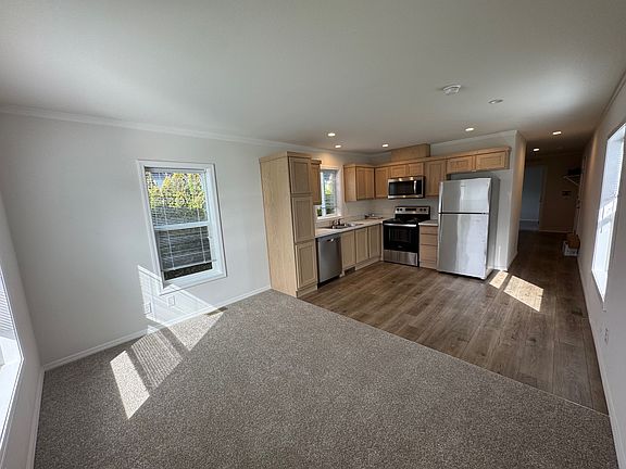 5th image of 1223 W 5th St