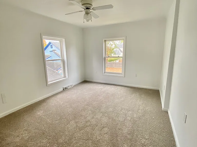 30 Crandall St — Photo 7