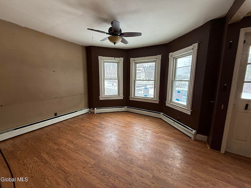 2nd image of 3 Cummings Avenue