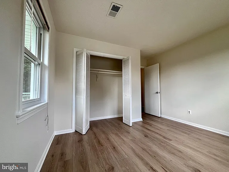5350 Ravensworth Rd — Photo 67