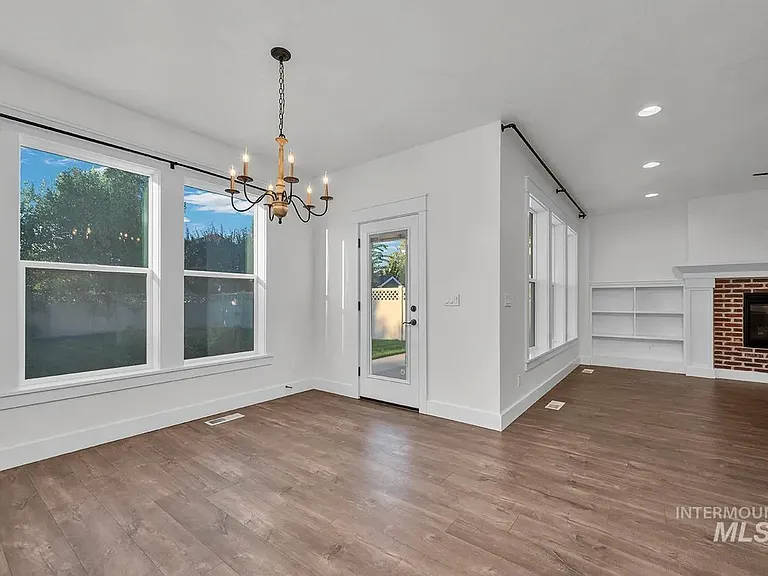 4304 W Ravenna St — Photo 7