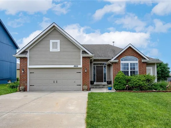 8905 NE 101st St, Kansas City, MO 64157