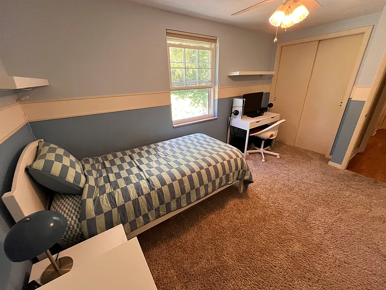 162 Mayfair Dr — Photo 33