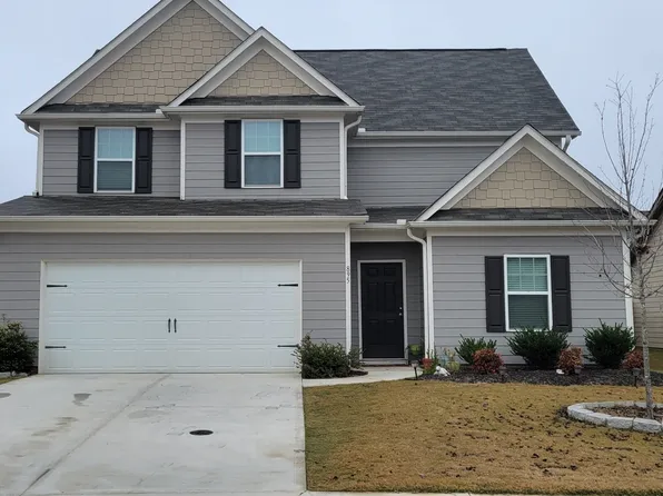 895 Walnut Creek Cir, Pendergrass, GA 30567