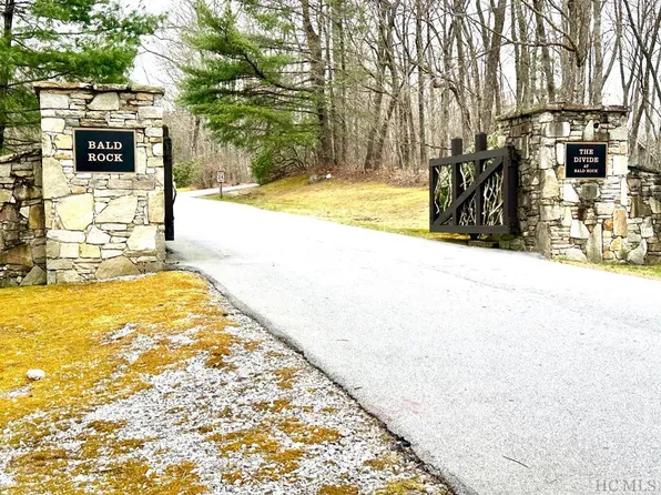 (24) E Highland Bog Court, Sapphire, NC 28774