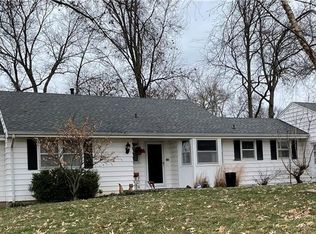 1127 Sherman St, Leavenworth, KS 66048
