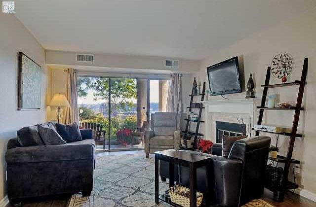 1st image of 7123 Camino Degrazia Unit 131