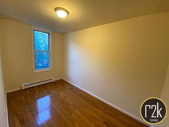4th image of 32-26 30th St #3