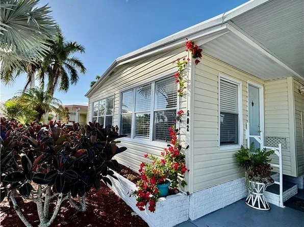 502 Pine Tree Ct, North Fort Myers, FL 33917