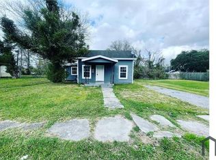 1338 Cartwright St, Beaumont, TX 77701