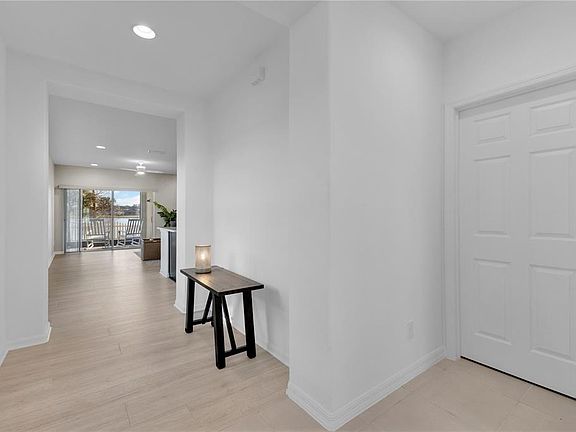 3rd image of 4781 MARCOS CIRCLE
