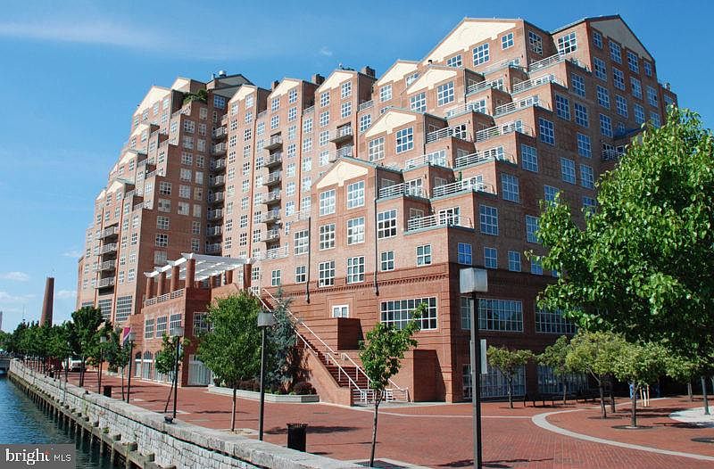 1st image of 250 President St Unit 1200