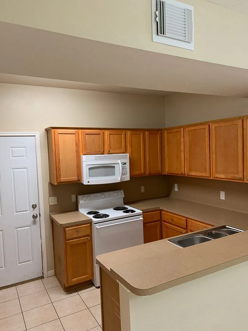 5905 Allison Rd — Photo 3