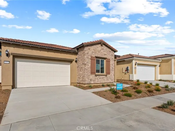 11932 Shadeland Dr, Corona, CA 92883