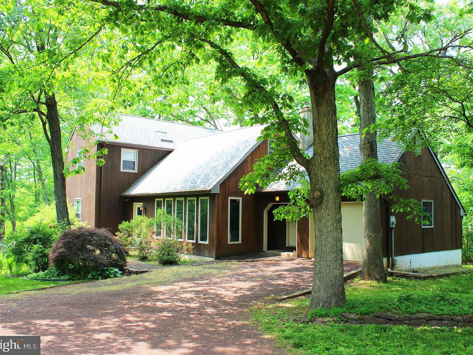 10 Woodlawn Dr, Blooming Glen, PA 18911 Zillow