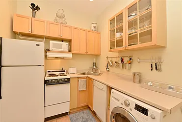 Rented by Susan Finkel, LREB