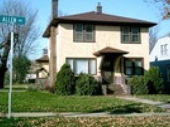 2nd image of 995 Allen Ave