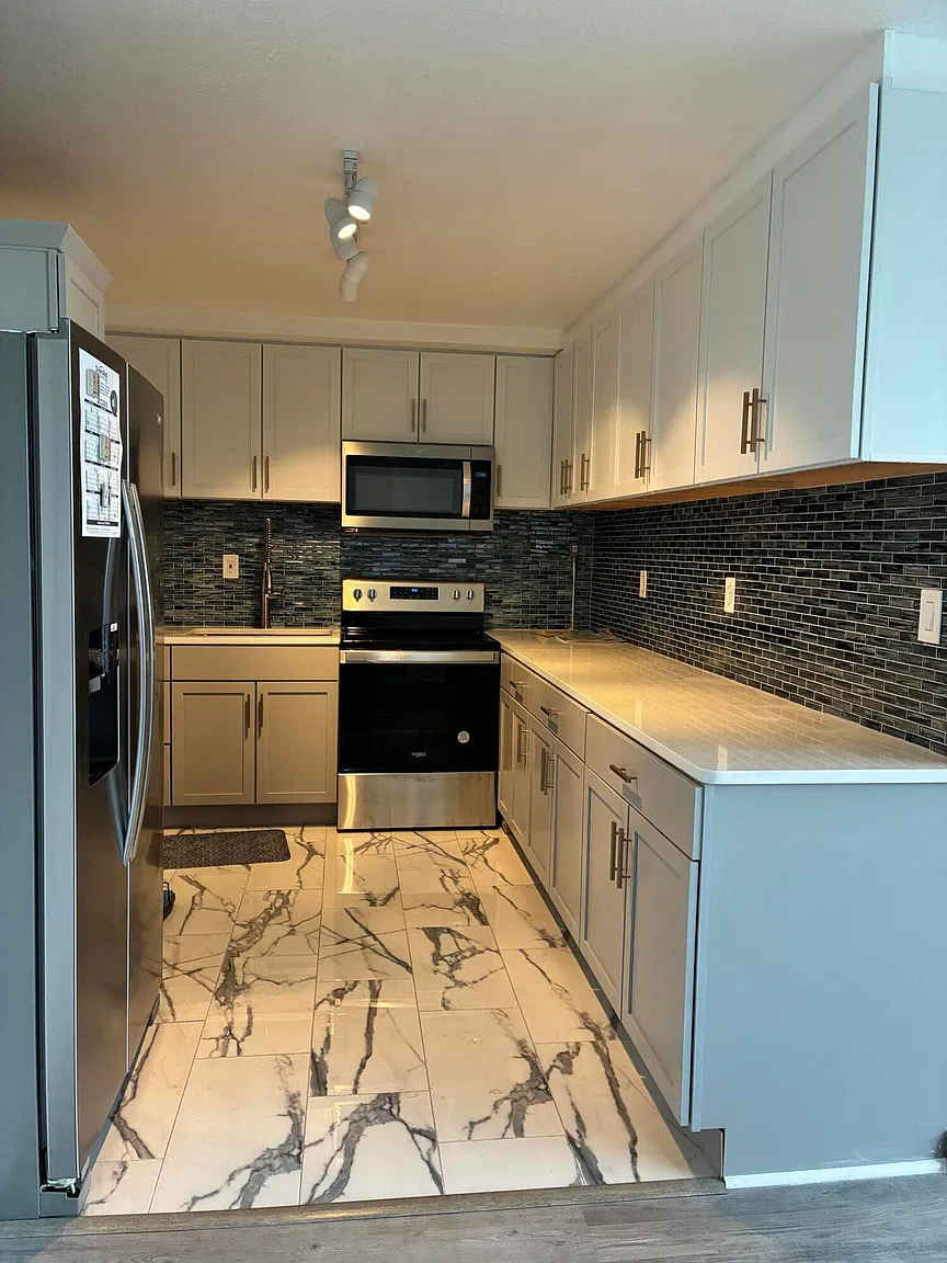 8900 E Jefferson Ave APT 632 photo 1