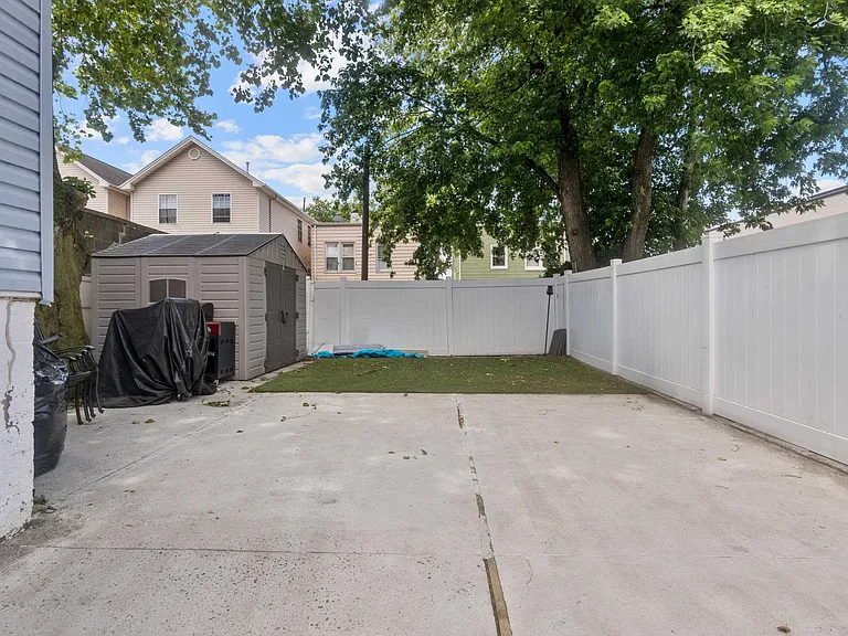 271 Cator Ave #1 — Photo 19