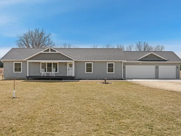 1555 127th St, New Richmond, WI 54017