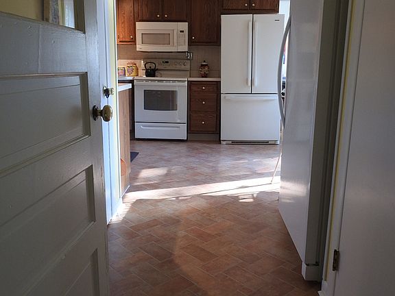5th image of 617 Forest Park Ave