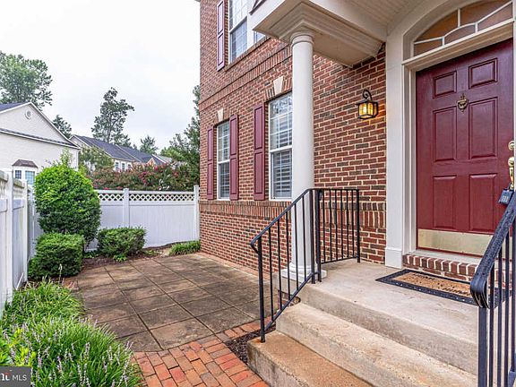 3rd image of 7012 Lawnwood Ct