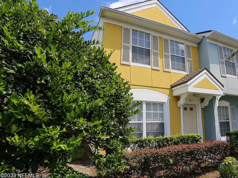 1st image of 12311 KENSINGTON LAKES Drive #701