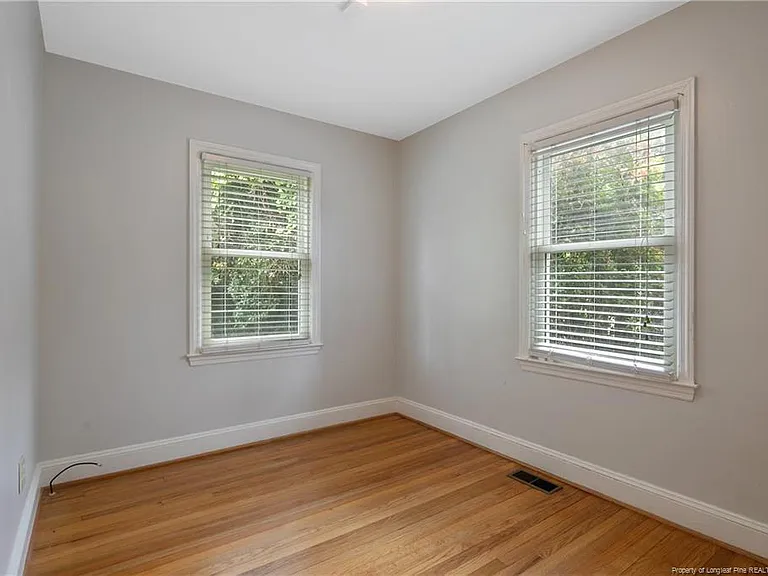 415 Vista Dr — Photo 15