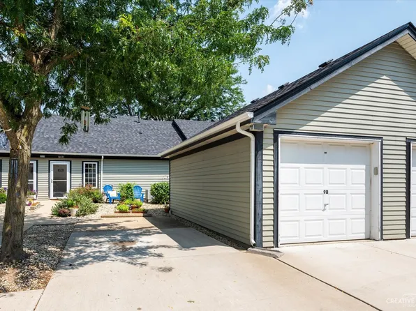 200 W South St Unit 9B, Elburn, IL 60119