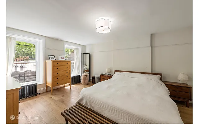 Rented by Douglas Elliman | media 34