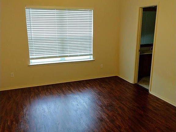 5th image of 7310 Fossil Lake Dr