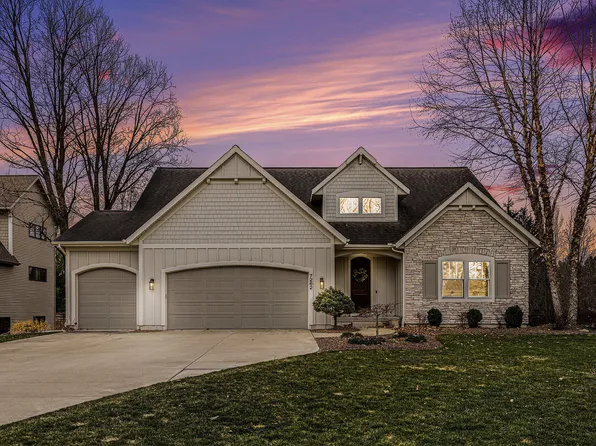7262 Storey Book Ln SE, Ada, MI 49301