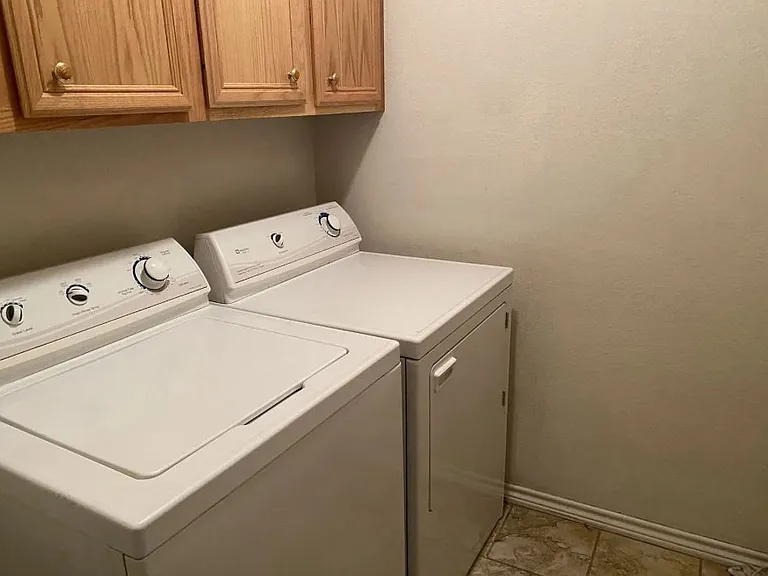 945 Willow Pond St #945 — Photo 5