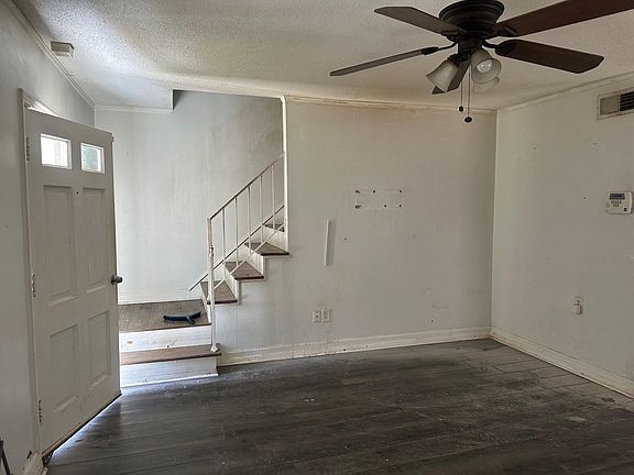 4th image of 3628 Carrington Rd