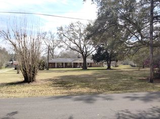 20 Koch Rd, Picayune, MS 39466